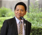 修了生代表挨拶(萩原さん)