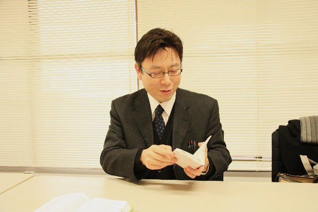 この小さな手帳に大発見が書かれているかも?