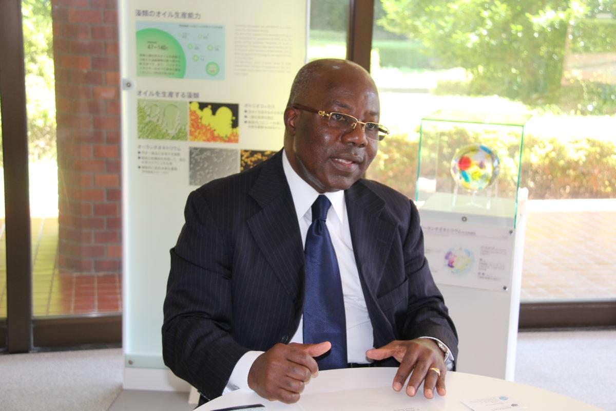 Raymond Zate Zoukpoさん