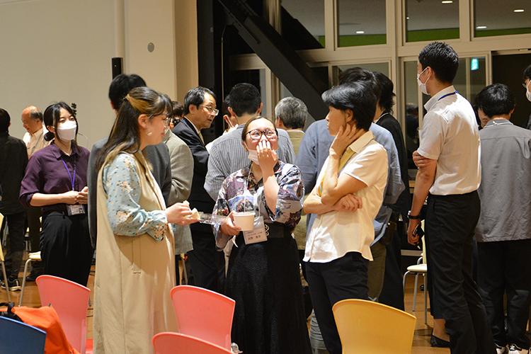 Roundtable Meeting between the President and Members of the Student Representative Conference
