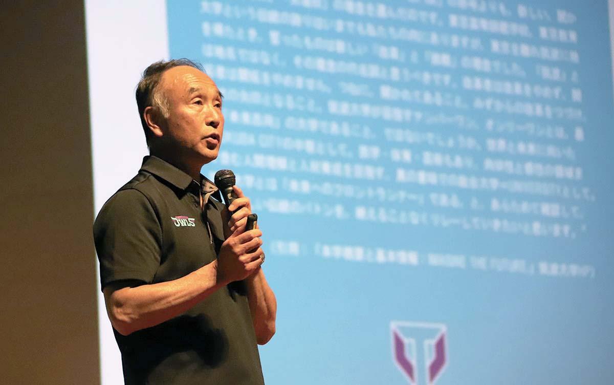 高木英樹体育スポーツ局長によるスピーチ