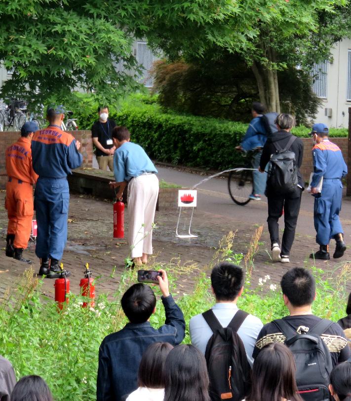 学生宿舎初期消火訓練