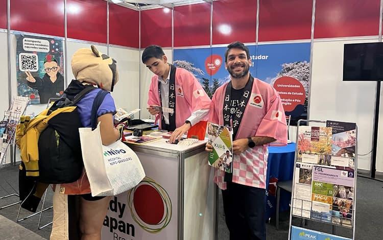 日本留学フェアブースの様子